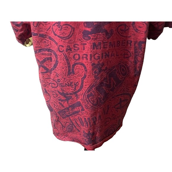 Vintage Disney Cast Member Original Red T Shirt Size Large CMO RARE - Picture 14 of 16